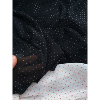 Voan gân chấm bi nền đen