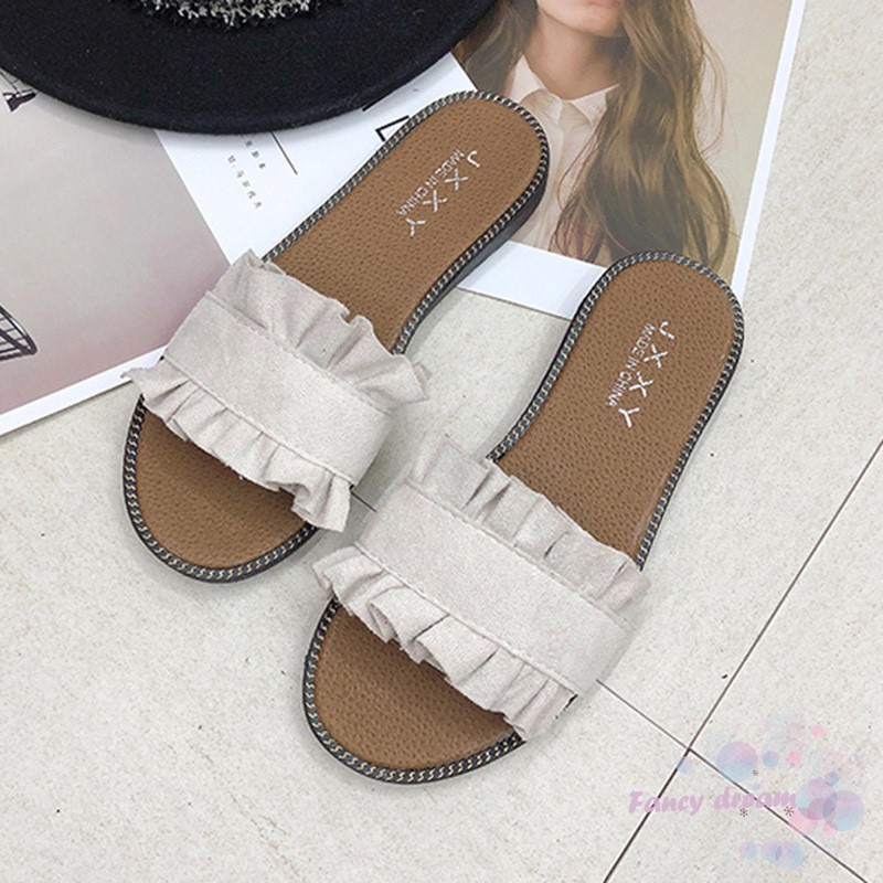 Dép nữ họa tiết ren để đi biển