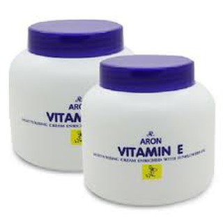 KEM DƯỠNG ẨM VITAMIN E ARON
