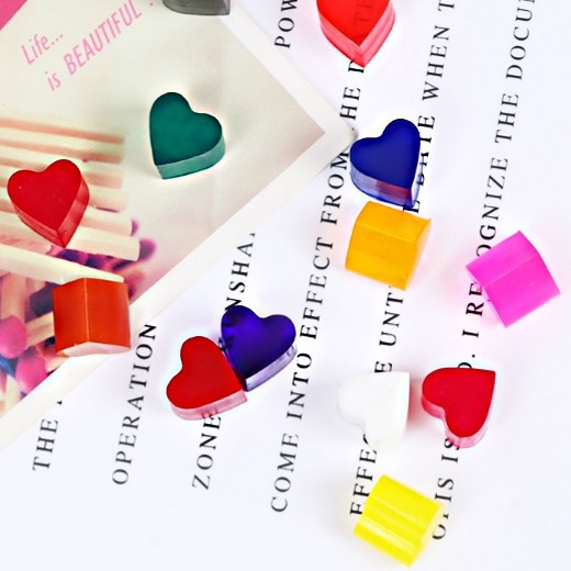 Màu UV  17gram - Kéo hình qua trái để xem mẫu thành phẩm