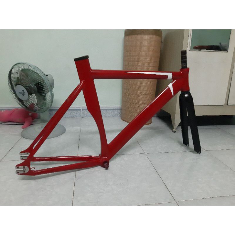 (FIXED GEAR)khung xe đạp fixed gear DS AERO .