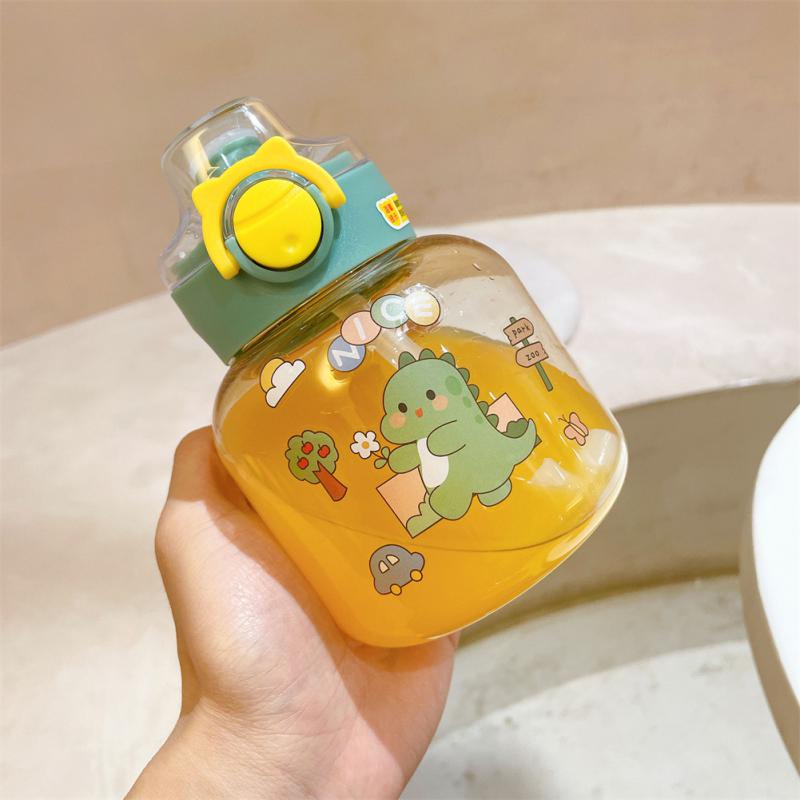 Bình Nước 700Ml Kèm Ống Hút Cho Bé