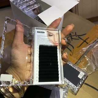 Lông mi fan sẵn lông rái cá