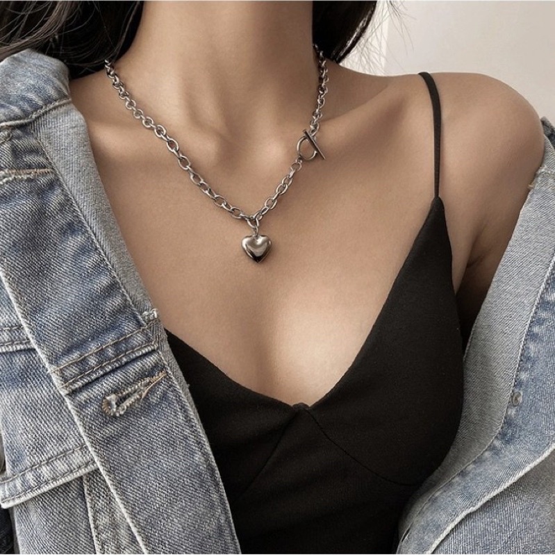 vòng cổ dây chuyền thép titan mặt hình trái tim màu bạc Unisex