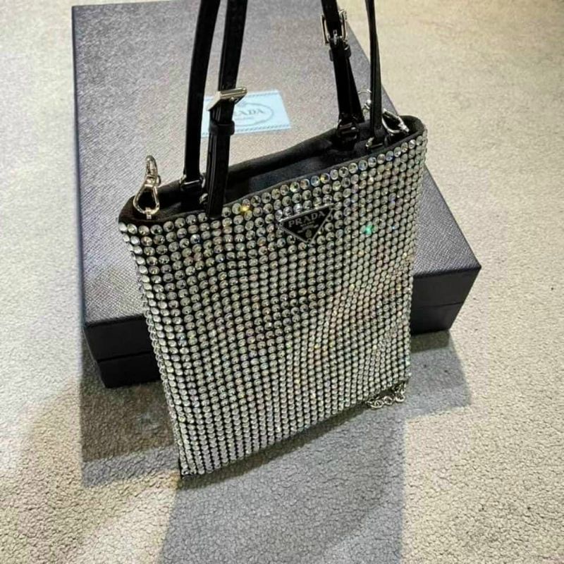 Túi xách nữ prada đính đá loại đẹp