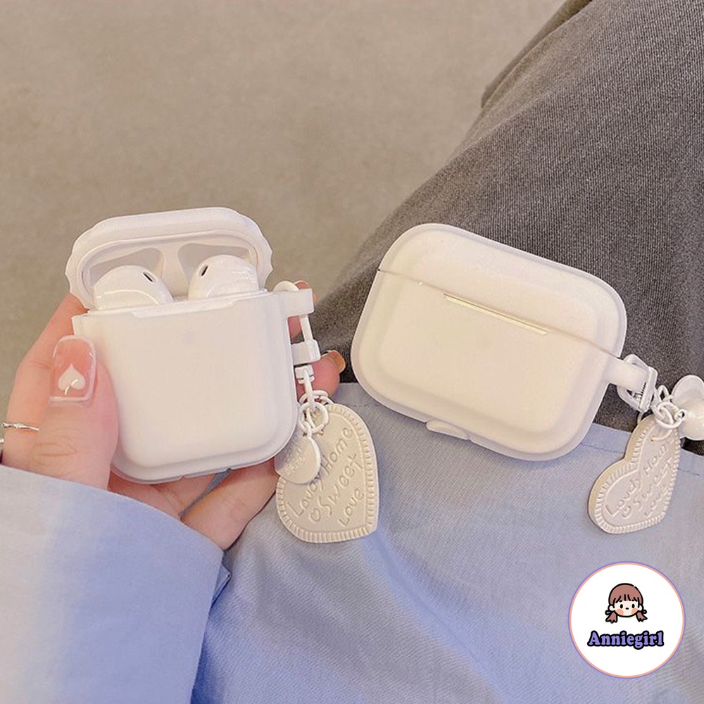 Vỏ bảo vệ hộp sạc tai nghe không dây thích hợp cho Airpods 1/2/3/pro phối phụ kiện hình trái tim màu trắng thời trang