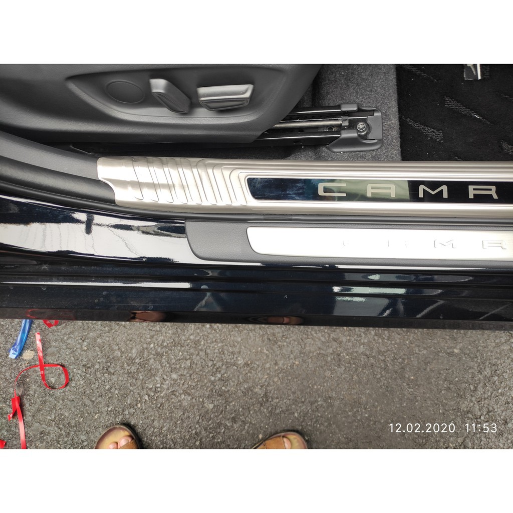 ốp bậc cửa Camry 2019-2020-2021 inox 304 cao cấp Ốp có tem camry