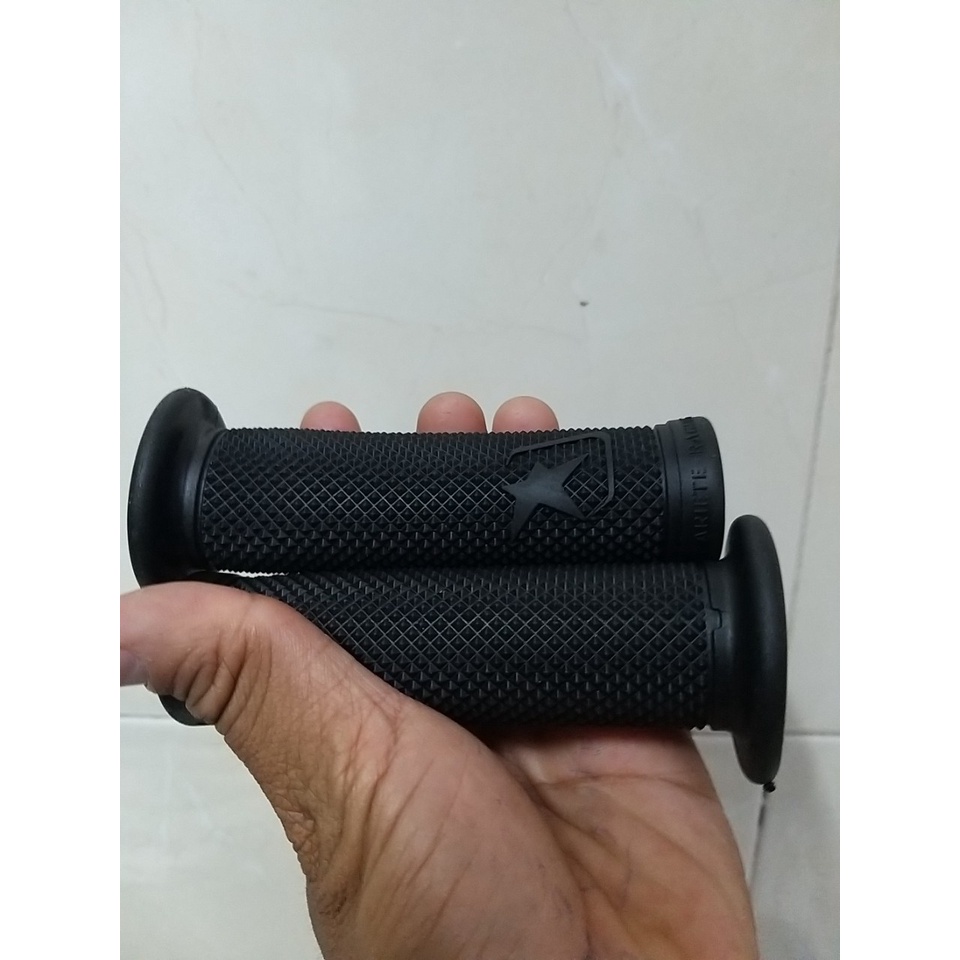 Bao tay xe máy cao cấp Ariete ngôi sao