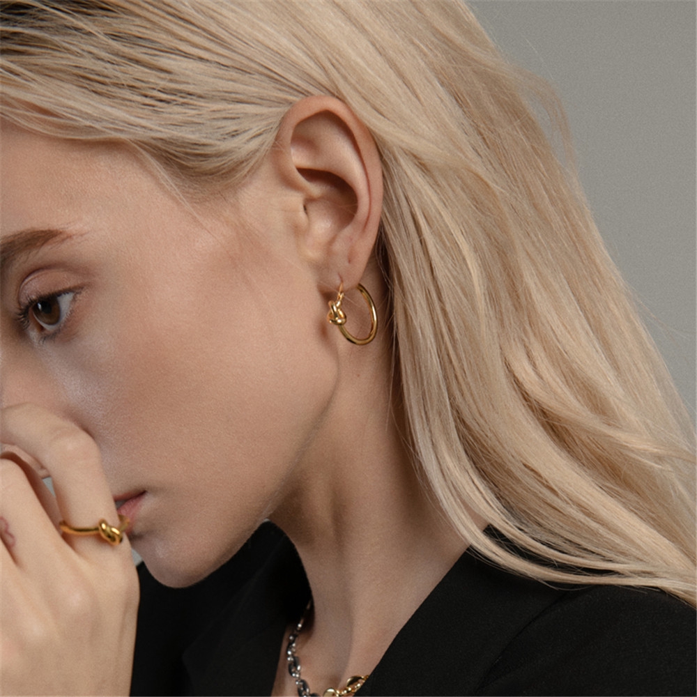 Khuyên Tai Nữ Hình Tròn Thời Trang Hàn