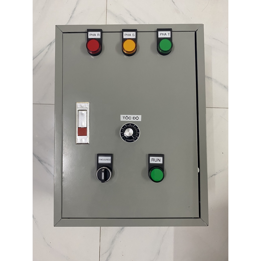 Tủ điện biến tần 5.5kW nguồn 380VAC theo yêu cầu