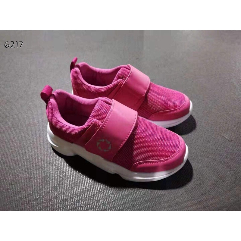 Giày thể thao xuất nga dư xịn