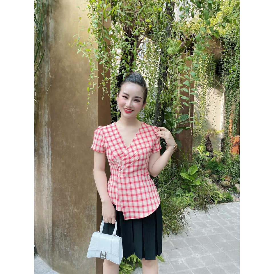 Áo kẻ peplum