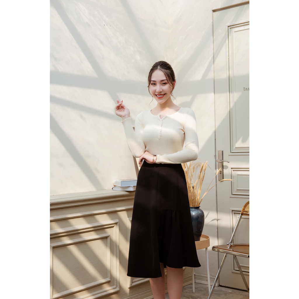 KOKA Áo len cổ tim 55101