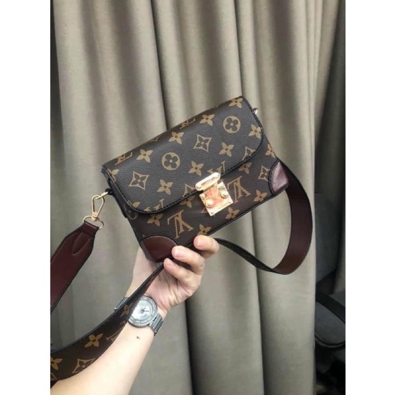 Túi Đeo Chéo Nữ Hoạ Tiết Hoa Nâu, Túi Nữ Đeo Vai Dáng Hộp Bản 2 Dây