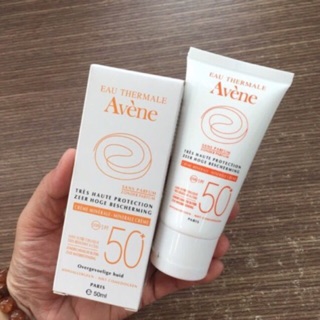 Sale 38% Kem Chống Nắng Bảo Vệ Cao Không Mùi Cho Da Nhạy Cảm SPF 50+PA++50ml - Avène