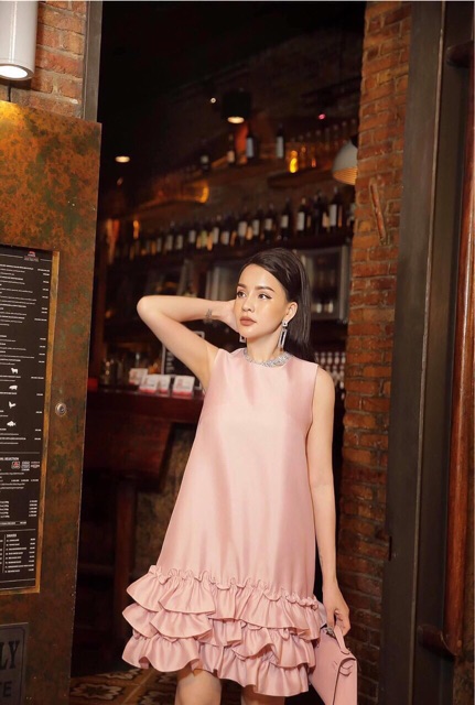 VÁY TACTA ĐUÔI ZÚm BÈO TẦNG