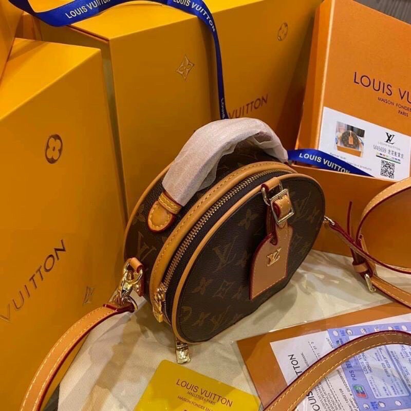 Túi trống trong hàng loại 1 sai 18 đựng vừa điện thoại đồ trang điểm ( video thật có bảng tên shop)