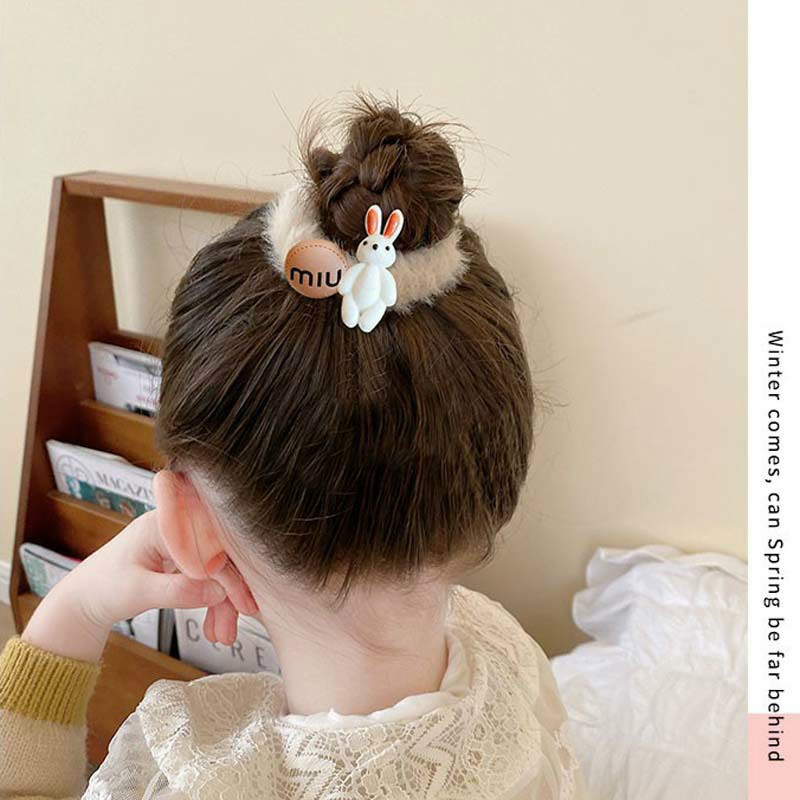 Vĩ 5 buộc tóc lông phối gấu nâu hottrend 2022