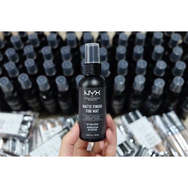 XỊT KHOÁ NỀN NYX