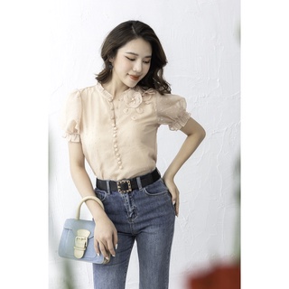 Áo cổ mở cúc bọc hoa be 07.22