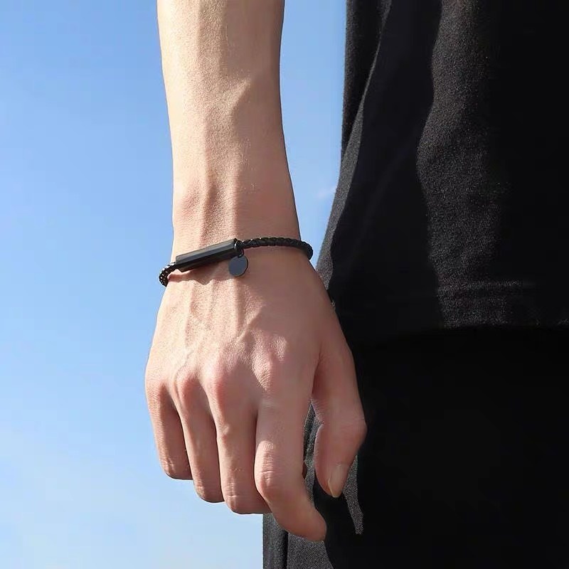 Vòng Tay Nam Lắc Tay Unisex Clancy Thời Trang Vòng Tay Nam Nữ Basic Màu Đen Chất Liệu Bền Bỉ Kratos