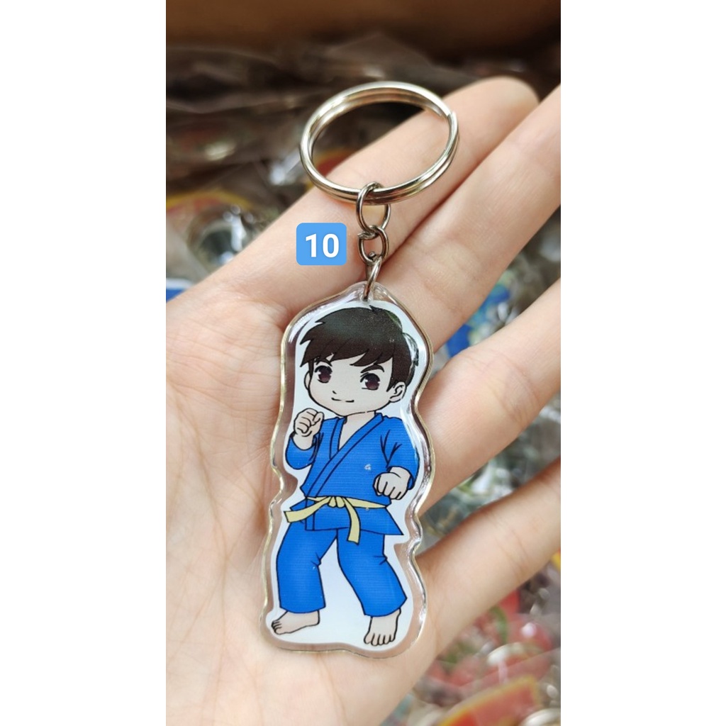 Móc khóa hình CA, Y tá