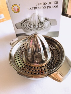 Dụng cụ vắt cam inox