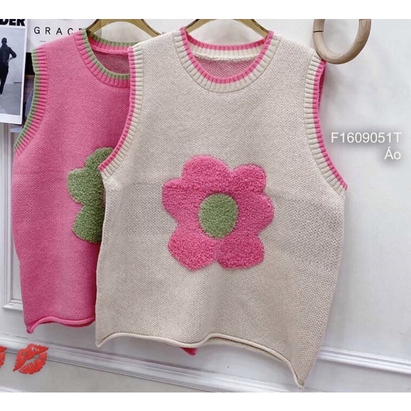 Áo len cổ tròn sát nách viền màu hình hoa to