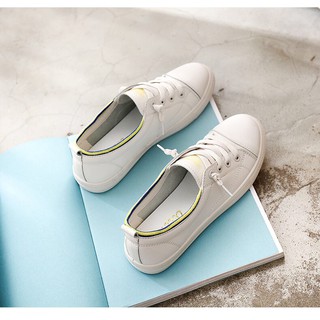 Giày lười sneaker cho nữ lên chân cực êm