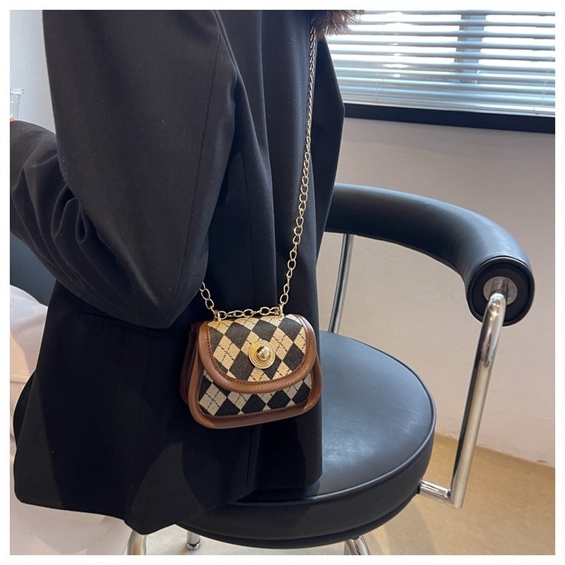 Túi Vuông Đeo Chéo Đính Đá Nhiều Màu NB00326