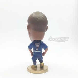 Tượng cầu thủ bóng đá Kylian Mbappe
