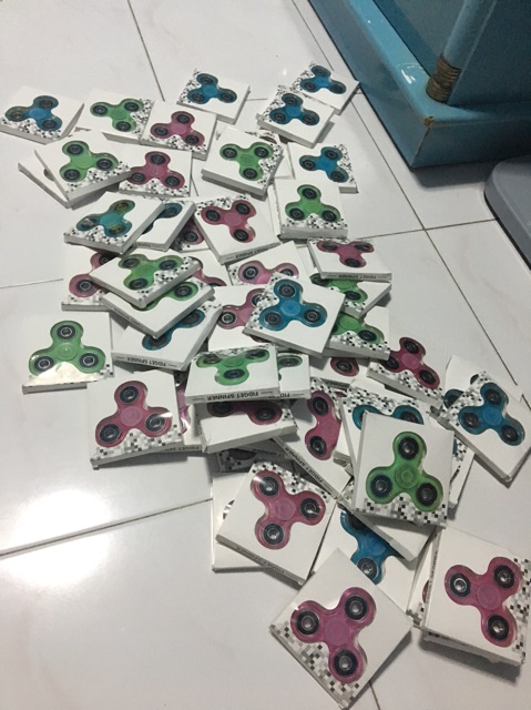 (mua 1) Con Quay Đồ Chơi Fidget Spinner, Giúp Giảm Stress