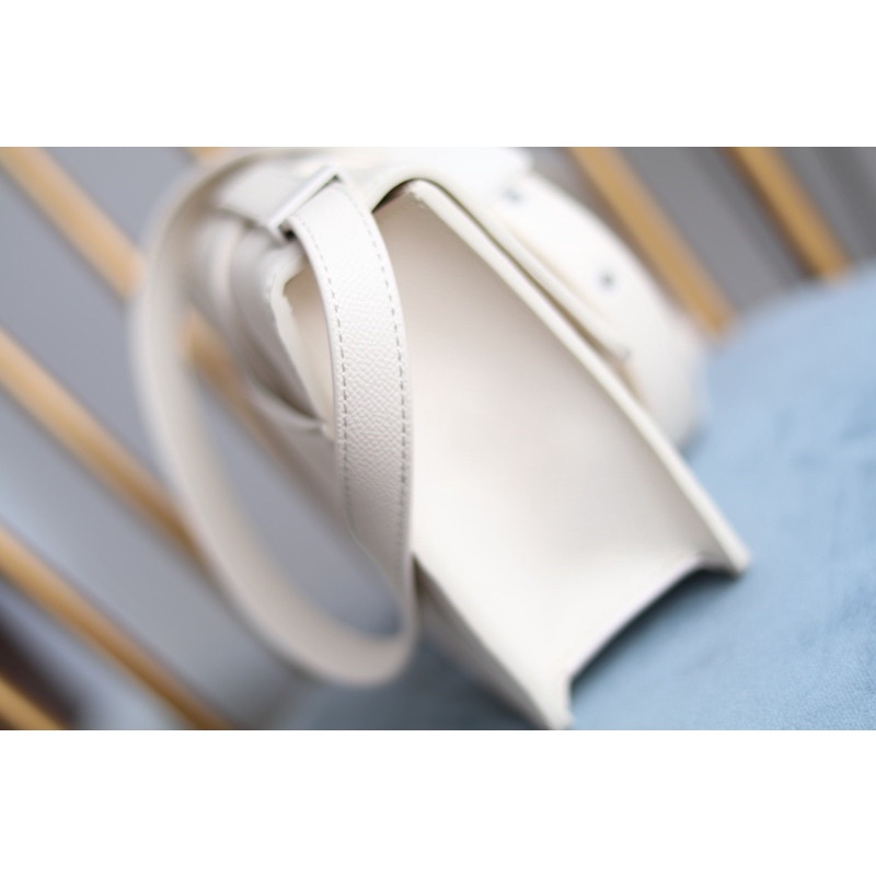 Túi D.i.o mẫu mới sz 24cm chất da thật KO BOX