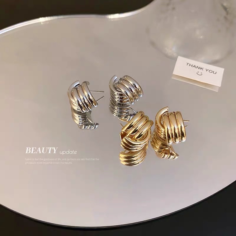 Bông tai xoắn nhỏ dễ đeo hằng ngày