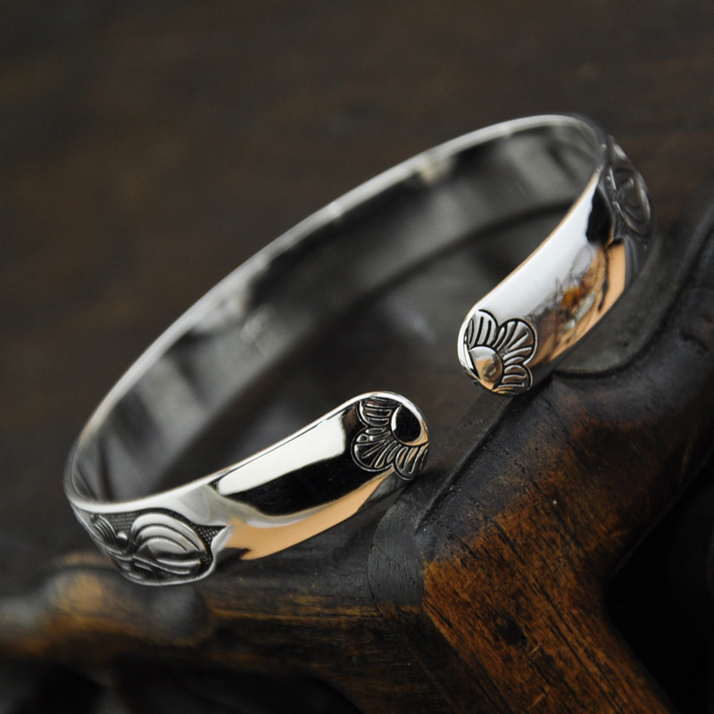 Classic Vintage Fashion Silver Bracelet Women 's Adjustable Ornament