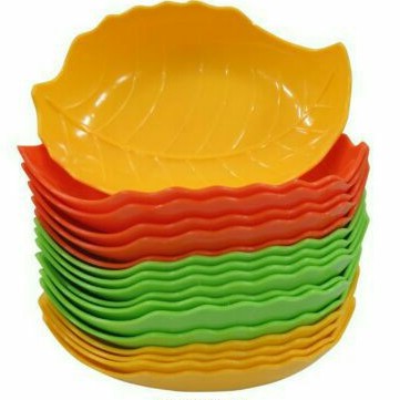 Đĩa nhựa đựng hướng dương - hoa quả - kẹo bánh hình chiếc Lá - loại hay dùng ở quán cà phê