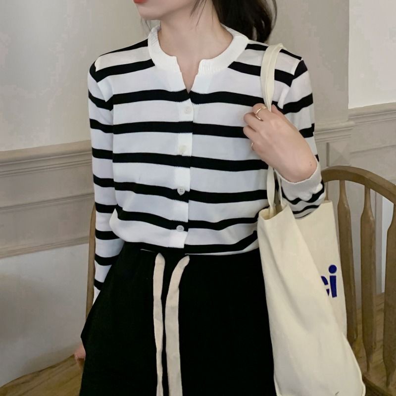 Áo Khoác Cardigan Dệt Kim Tay Dài Dáng Rộng Họa Tiết Kẻ Sọc Thời Trang Hàn Quốc Mới Cho Nữ