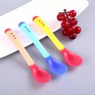 Thìa ăn dặm báo nóng silicon
