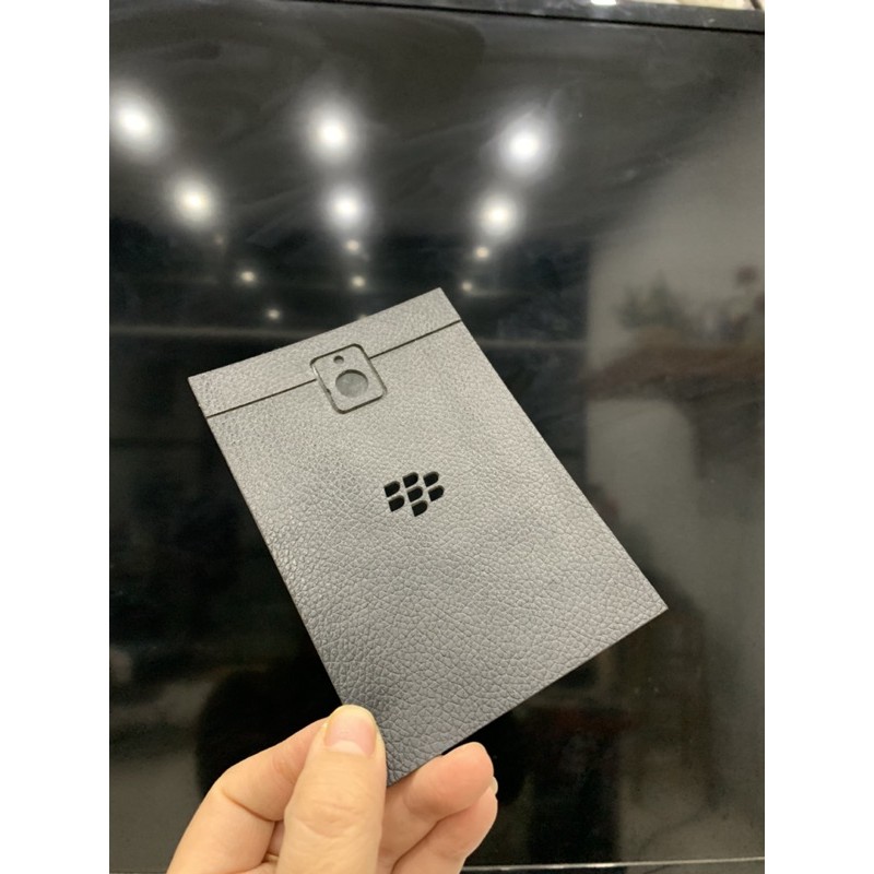 Dán da lưng Blackberry Passport AT&T đủ màu