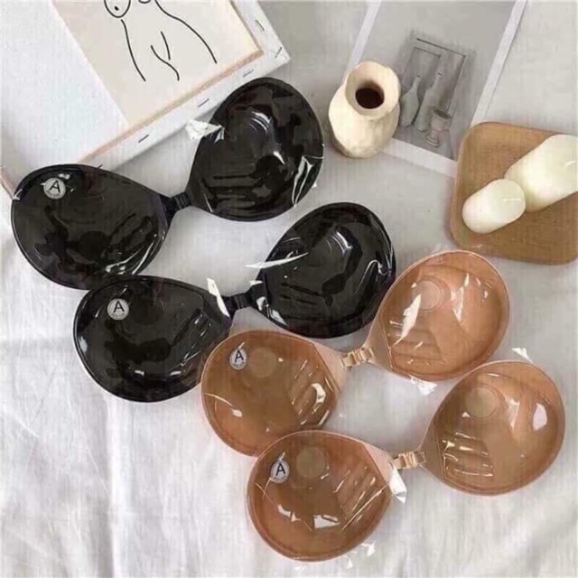 Miếng dán ngực đệm dày xiêu dính.