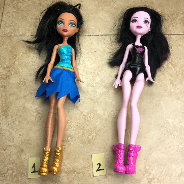 MH búp bê monster high áo nhựa, không khớp tay chân