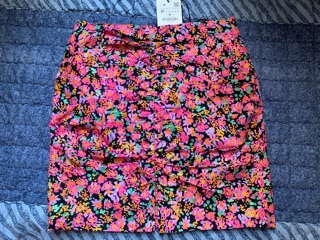 chân váy zara auth newtag size M