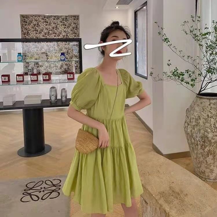 Đầm Dáng Chữ A Tay Phồng Chiết Eo Màu Xanh Bơ Dễ Thương | BigBuy360 - bigbuy360.vn