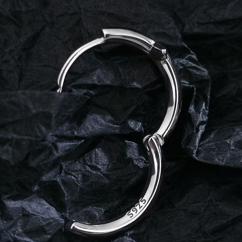 Khuyên Tai Dạng Xỏ Hình Ngôi Sao Màu Sắc Đơn Giản Chất Lượng Cao Cho Nam