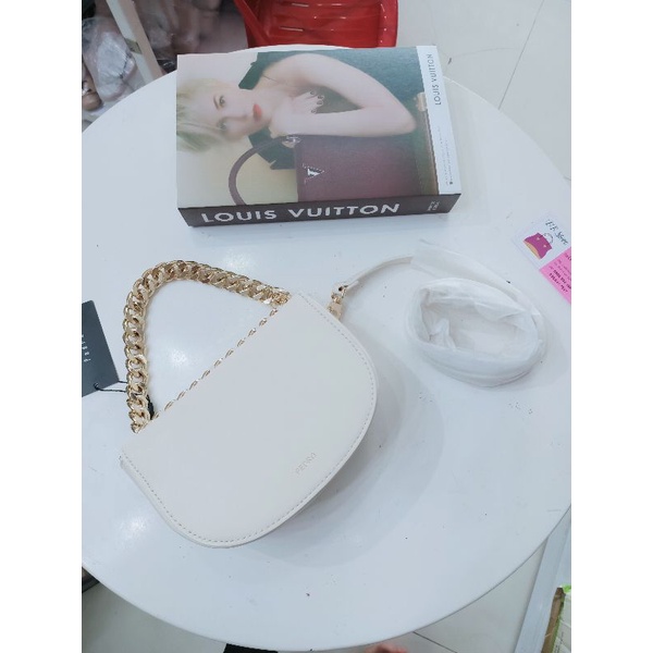 Túi bầu quai xich
