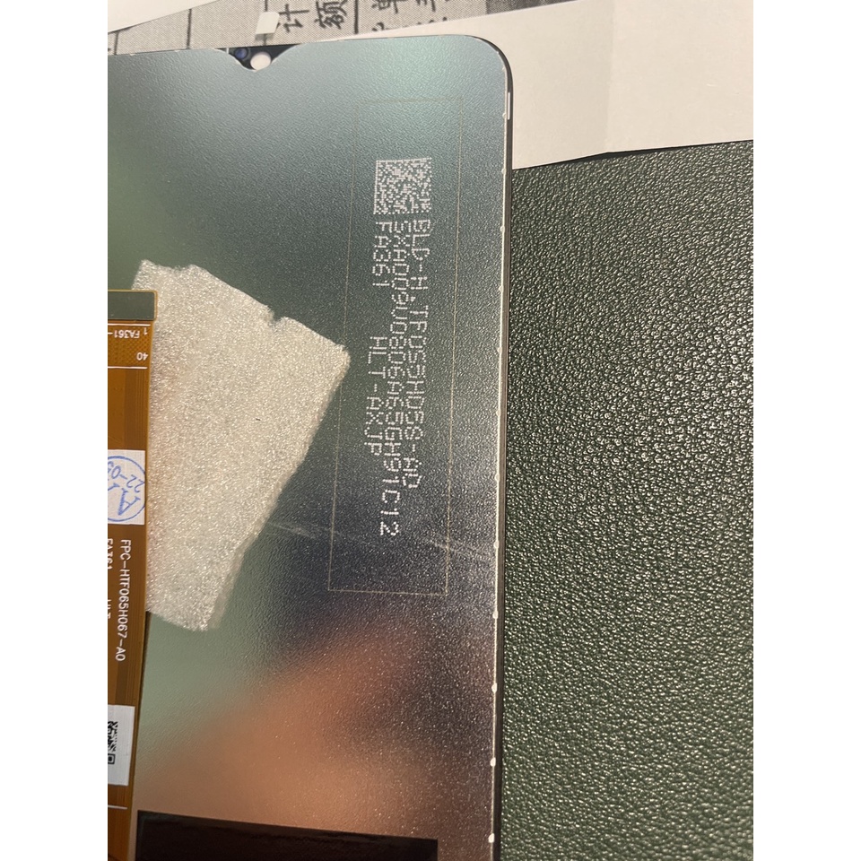 Màn hình realme v3 tặng kèm bộ sửa 8 trong 1 và keo dán b7000 bongnamstore.