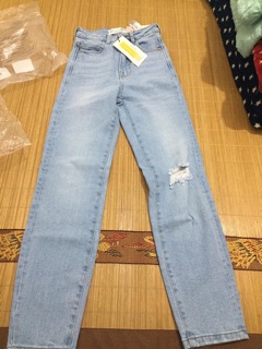 Quần stradivarius