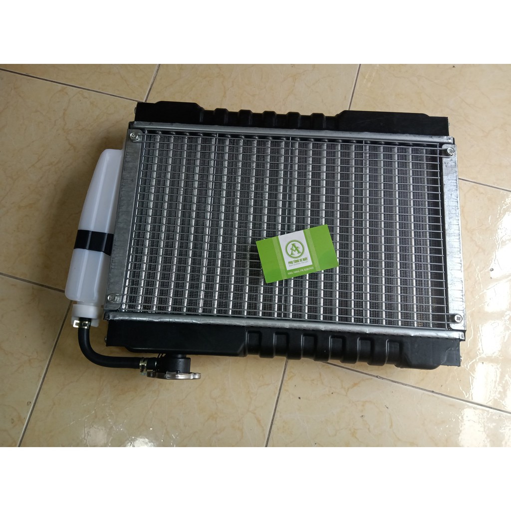 Két nước xe ba gác