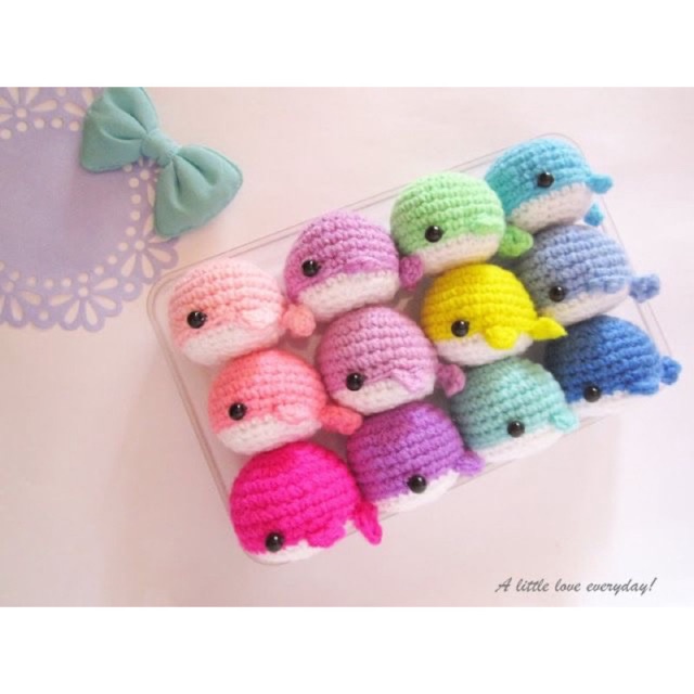 Móc khoá hình cá voi bằng len  - Đồ Handmade
