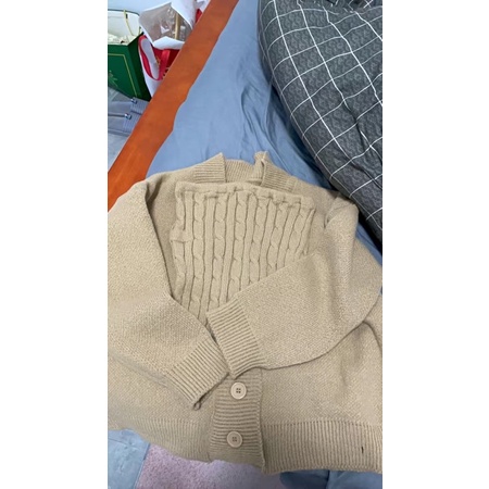 Set Loại 1 Áo Len Cúp Ngực Vặn Thừng Và Áo Khoác Cardigan Dáng Rộng Tiểu Thư